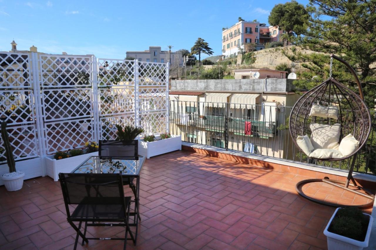 B&B La Dimora Di Nonno Lucio Pozzuoli Bagian luar foto